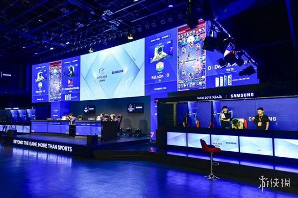 隐藏着深厚 隐藏着深厚